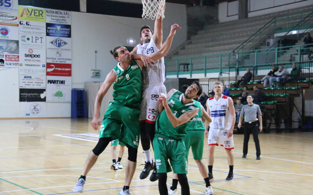 Fontecchio e Zhytaryuk guidano il Bologna Basket. Lugo schiantato 92-57