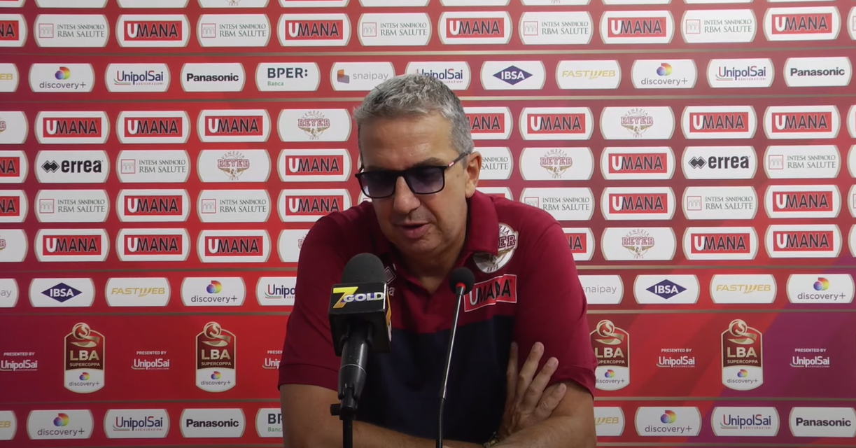 La Reggiana ospita la Reyer. Coach De Raffaele: “Partita importante e difficile, come tutte in questo finale”