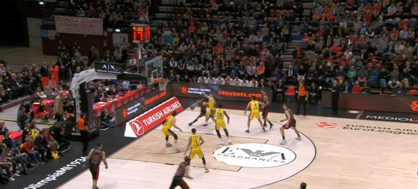 EuroLeague, nella notte di Meneghin l’Olimpia si aggiudica il big match con il Maccabi