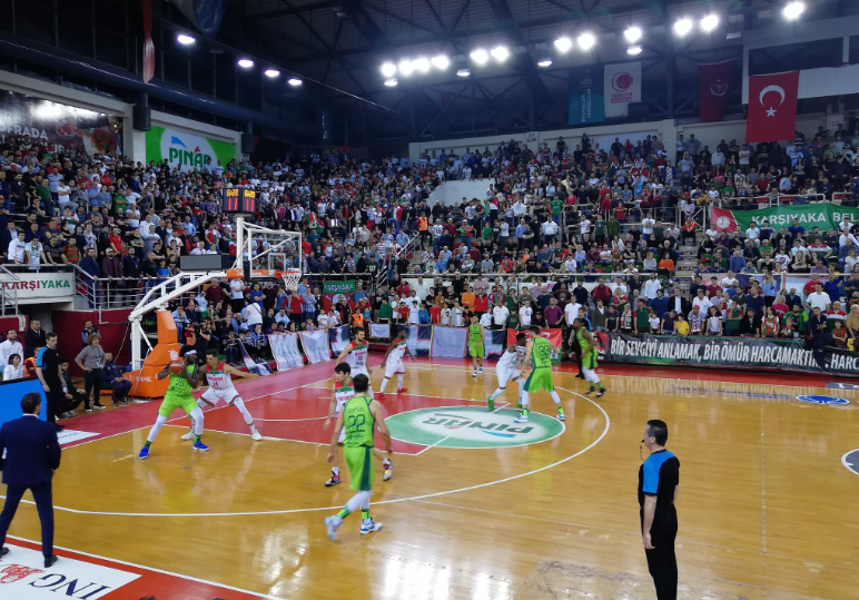 FIBA Europe Cup, Quarti: la Dinamo mette l’ipoteca sul passaggio del turno. Pinar travolta 68-87