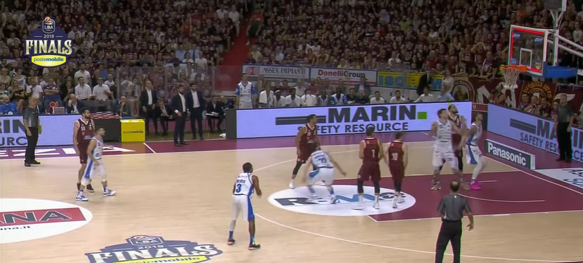 Finale Scudetto: reazione Dinamo. Reyer sconfitta in Gara-2 66-80